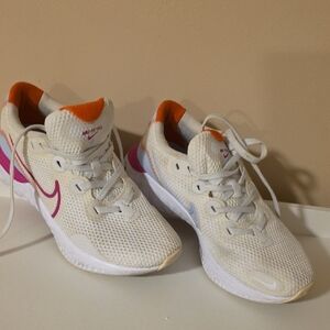Nike Women's Cream and Pink Sneakers